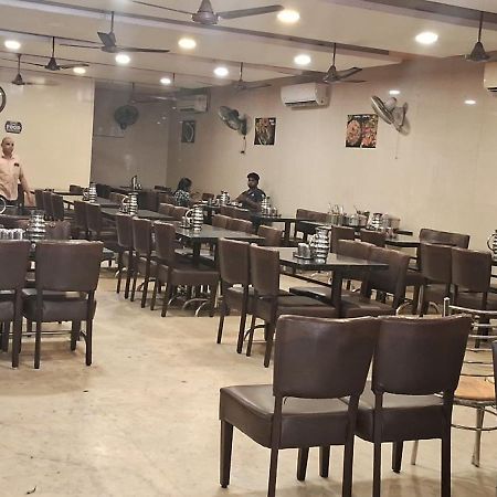 Hotel Sri Maharaja Residency à Tiruchirappalli Extérieur photo