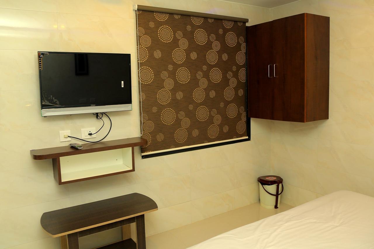 Hotel Sri Maharaja Residency à Tiruchirappalli Extérieur photo